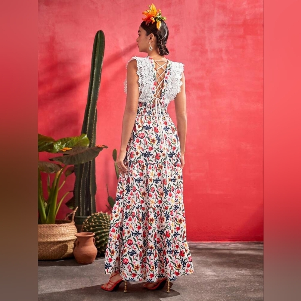 Miranda Gaviño Frida Kahlo X SHEIN X Designer Floral Print Contrast Lace Ruffle